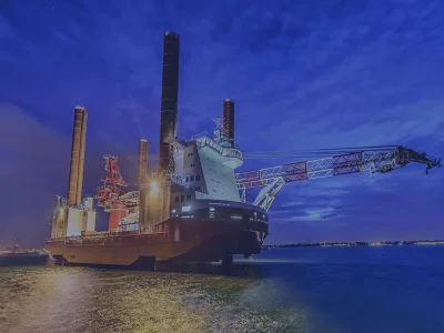 LS-GLOBAL-marine-elevator-service-WIND-SERVER-at-sea-night-web